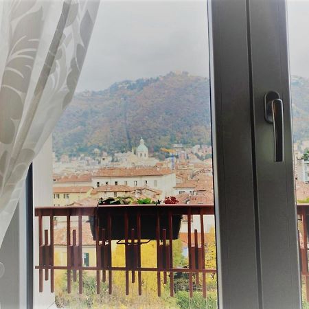 Maison 53 Incantevole Appartamento Vista Cattedrale Di Como Buitenkant foto